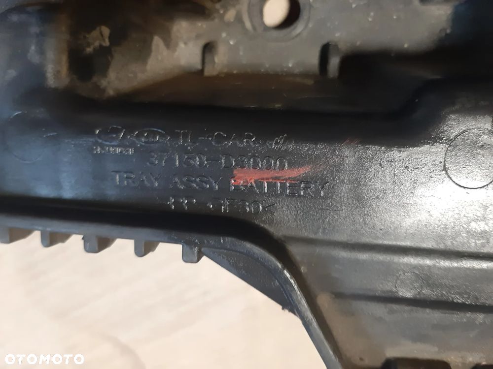 Obudowa akumulatora podstawa HYUNDAI TUCSON III 37150-D3000 - 2