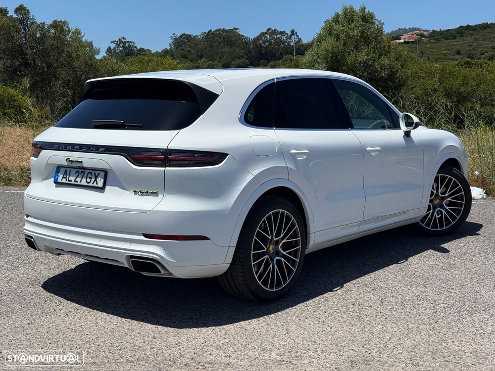 Porsche Cayenne E-Hybrid - 4
