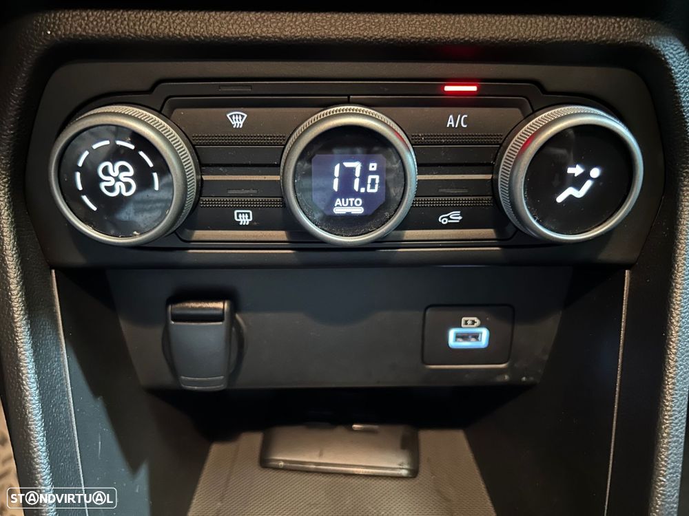 Dacia Jogger 1.0 TCe Extreme 7L - 31