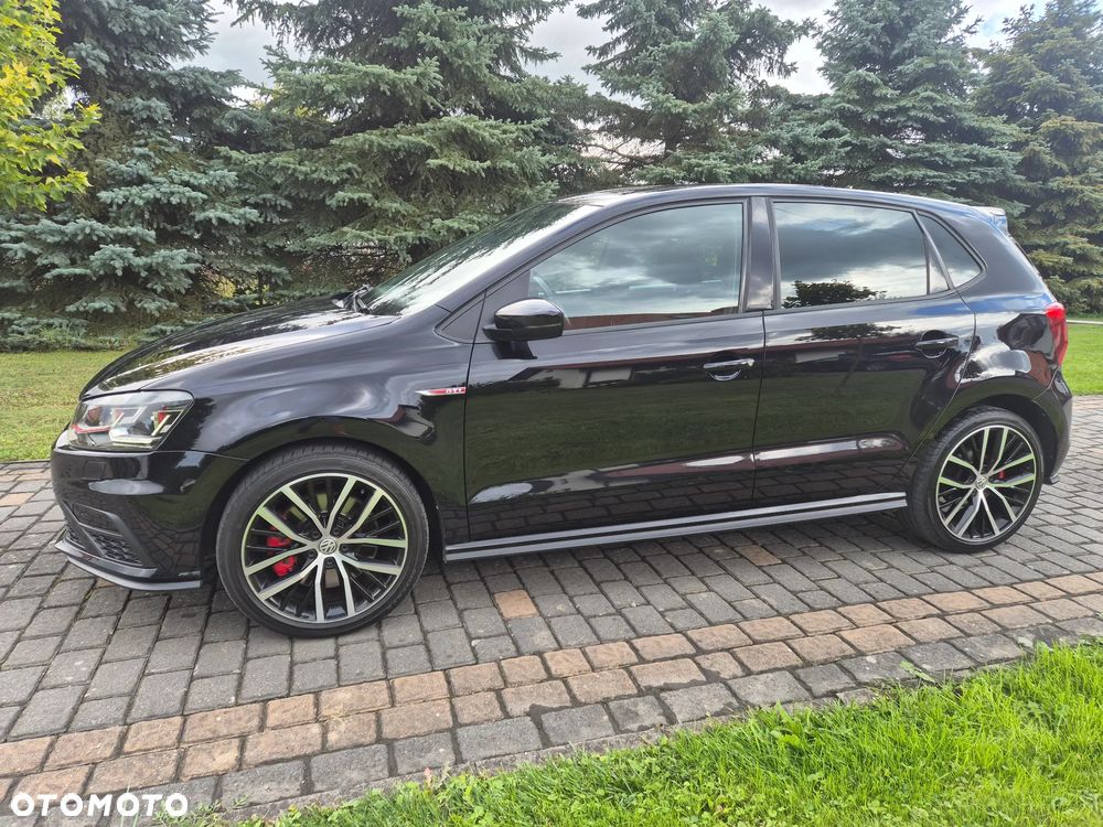 Volkswagen Polo 1.8 TSI BMT GTI - 4