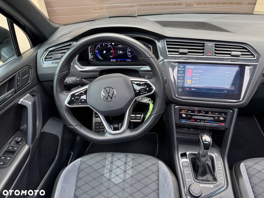 Volkswagen Tiguan 2.0 TDI SCR 4MotION DSG R-Line - 22
