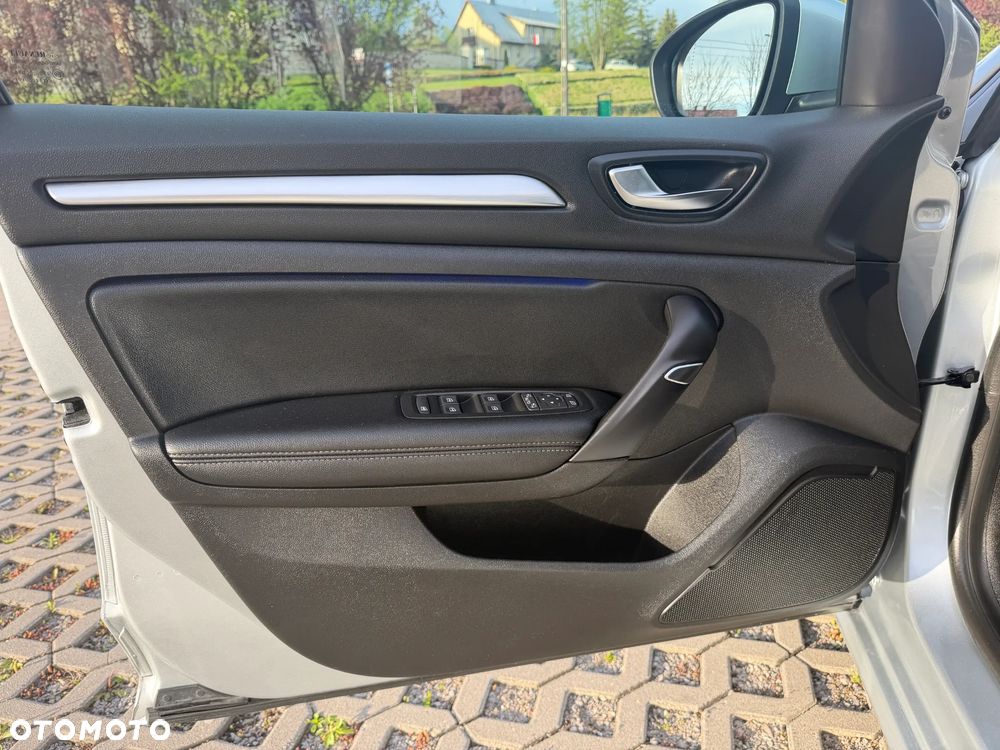 Renault Megane 1.5 Blue dCi Intens - 29