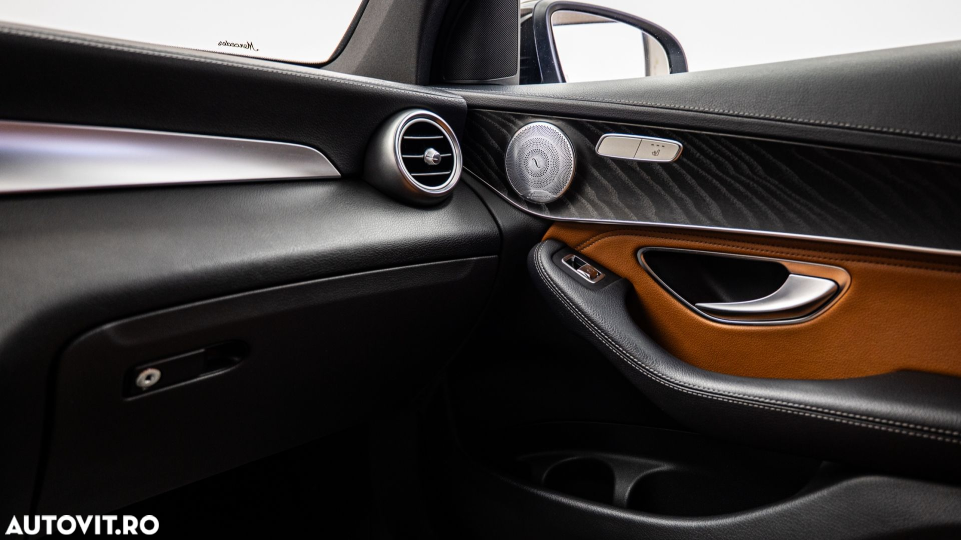 Mercedes-Benz GLC - 22