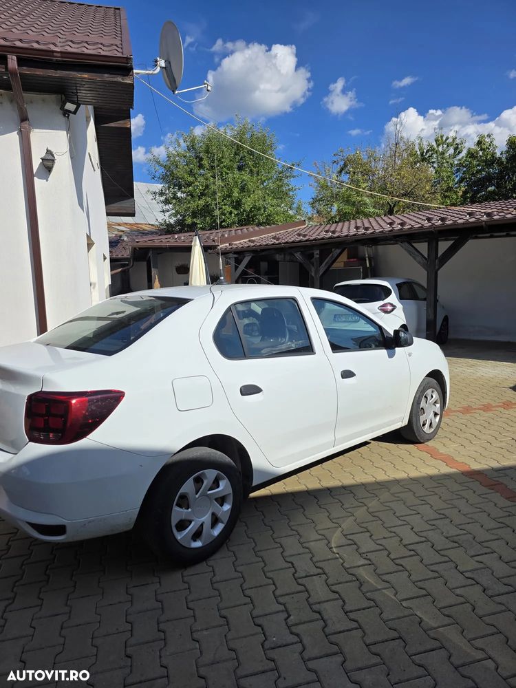 Dacia Logan TCe 90 Essential - 2