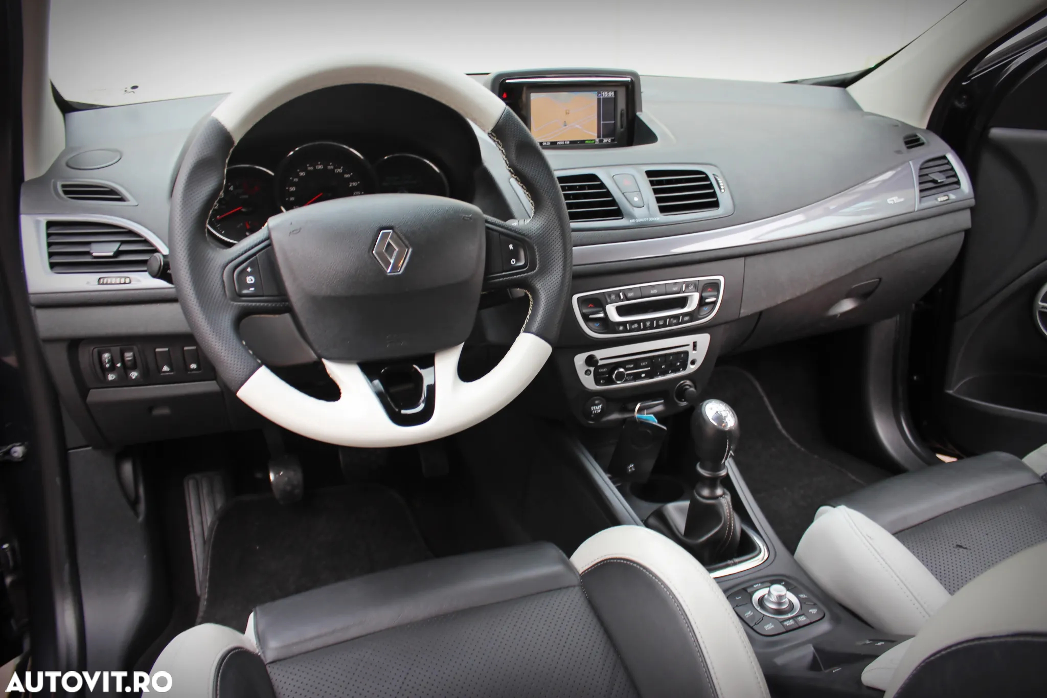 Renault Megane ENERGY dCi 110 GT LINE - 5