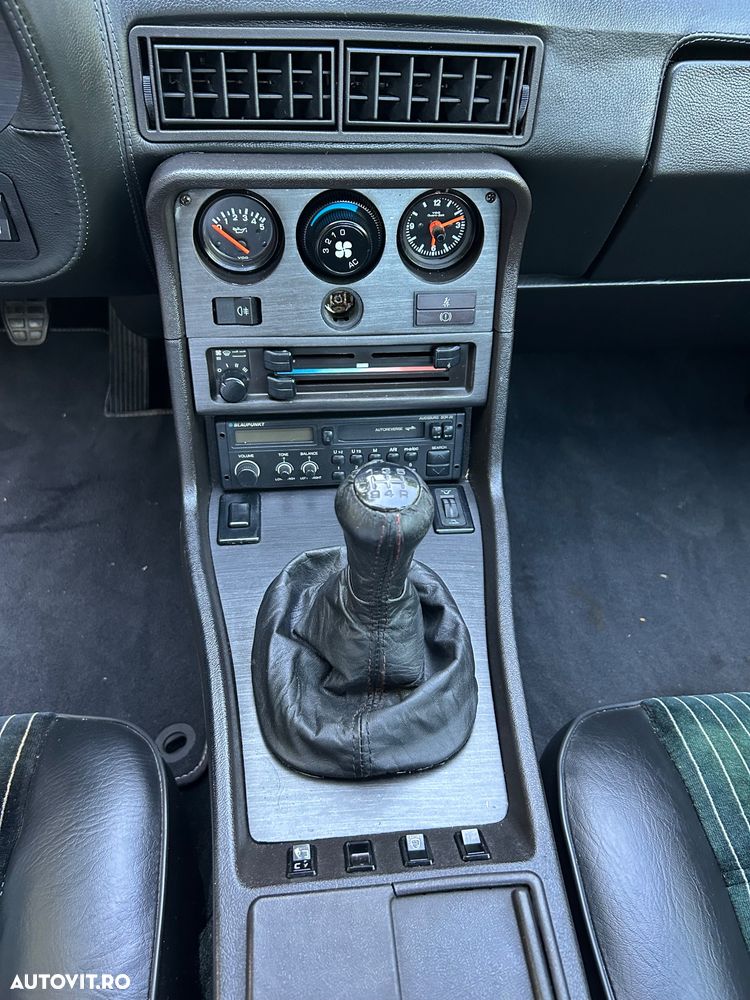 Porsche 924 - 11