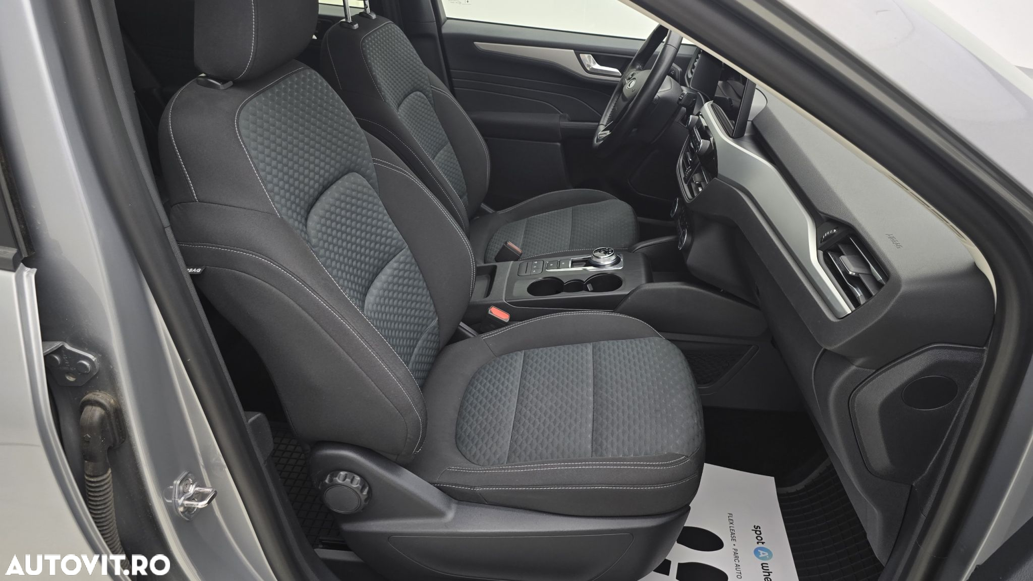 Ford Kuga 1.5 EcoBlue A8 FWD Trend - 19