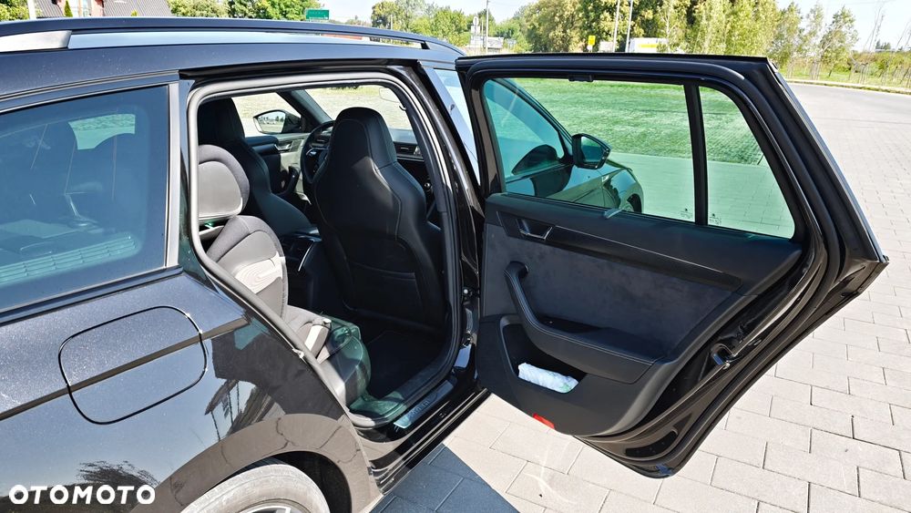 Skoda Superb 2.0 TSI Sportline DSG - 11