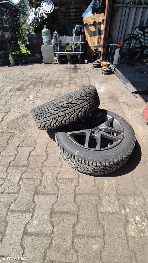 Mercedes-Benz A - 16