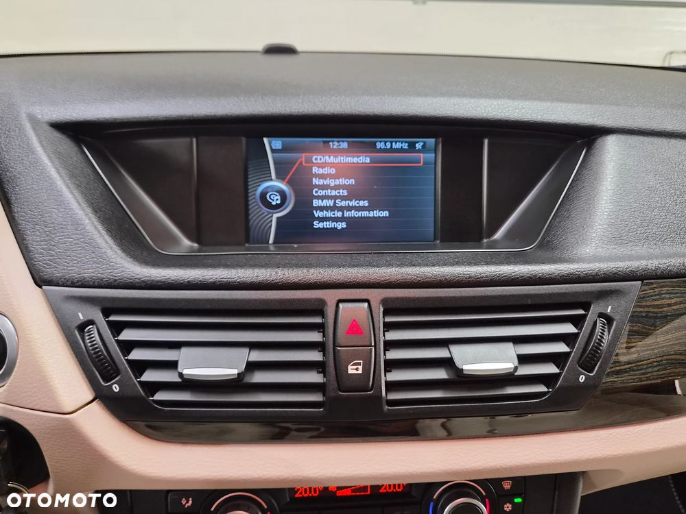 BMW X1 sDrive20d - 37