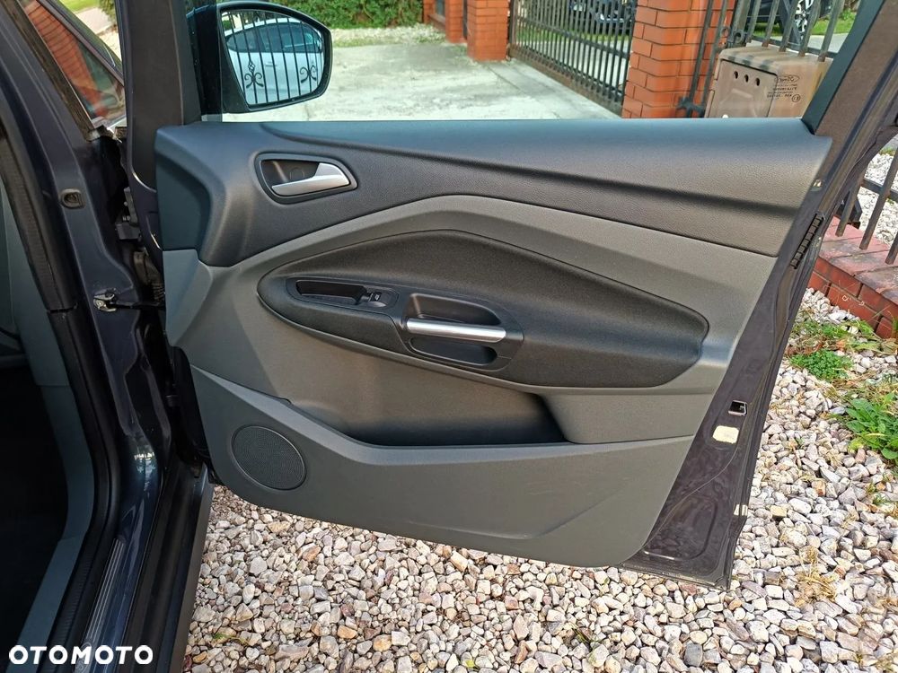 Ford C-MAX 1.6 Ti-VCT Titanium - 16