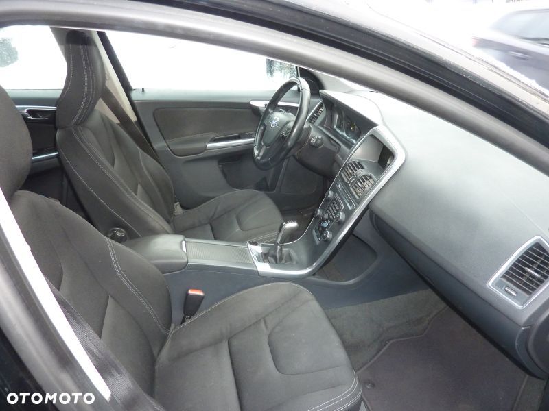 Volvo XC 40 - 5