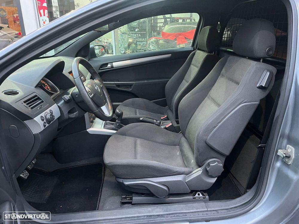 Opel Astra GTC 1.3 CDTI - 10