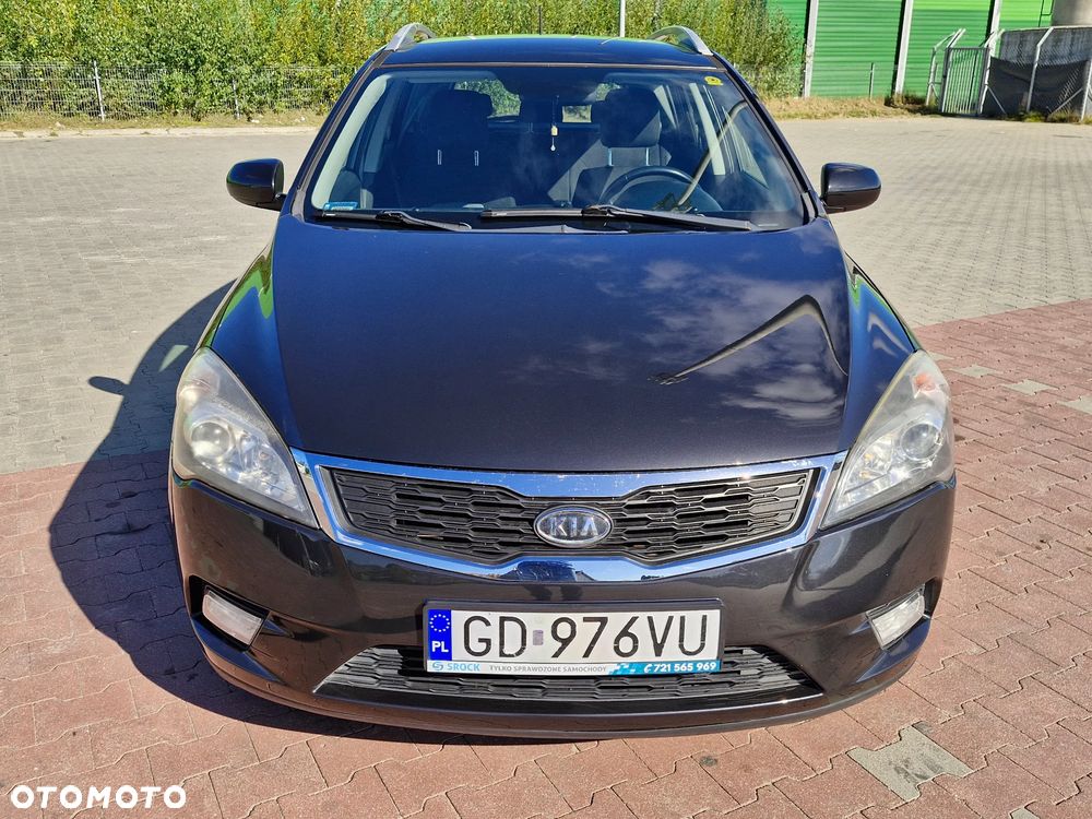 Kia Ceed - 27