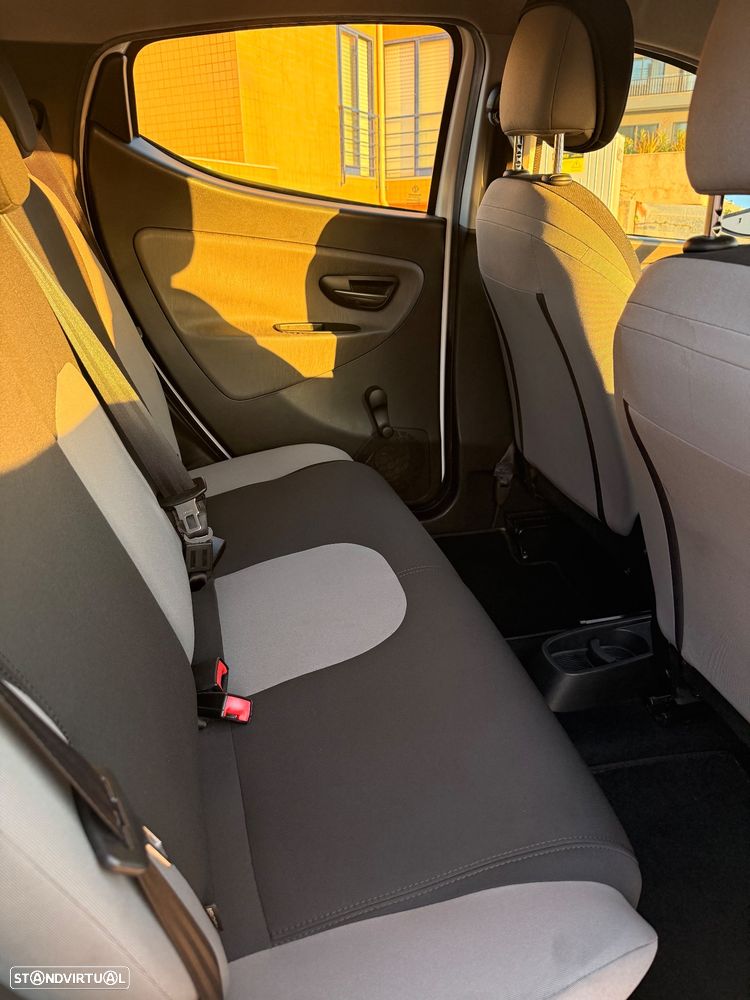 Lancia Ypsilon 1.2 S&S Urban - 7