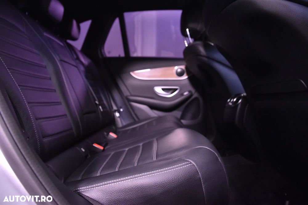 Mercedes-Benz GLC 250 d 4MATIC - 12