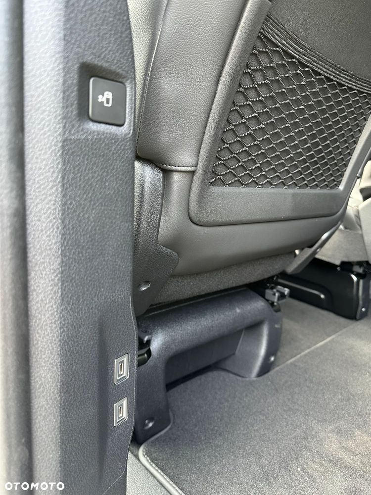 Peugeot Traveller 2.2 BlueHDi Long Business VIP EAT8 - 16