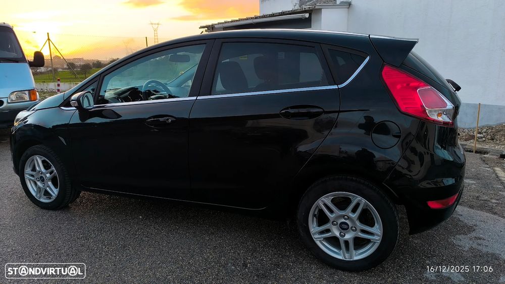 Ford Fiesta 1.0 Ti-VCT Titanium - 28