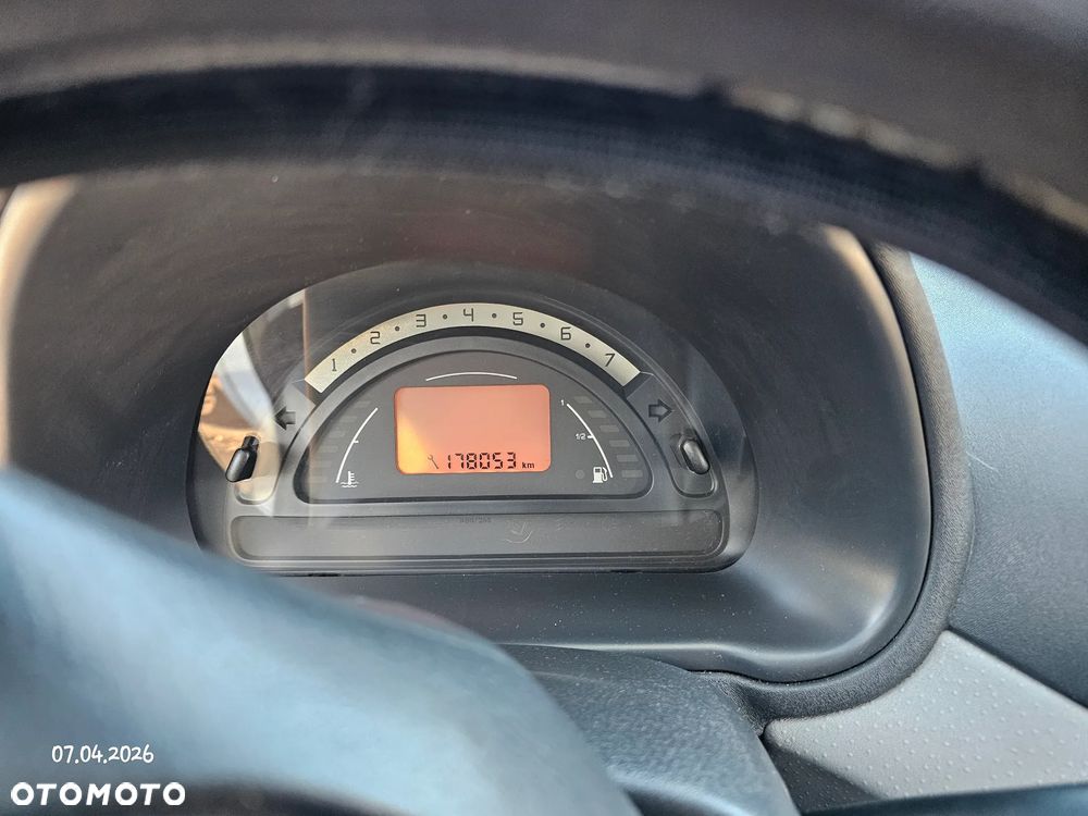 Citroën C3 1.1 Control+ (sx) - 10