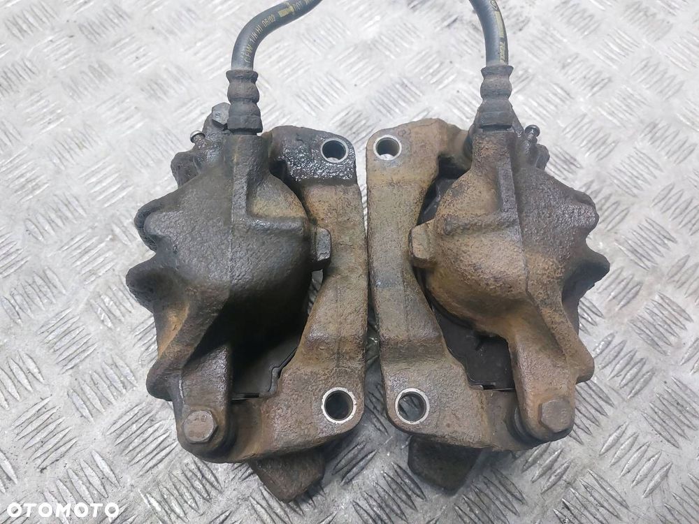 TARCZE HAMULCOWE PRZÓD + ZACISKI RENAULT MEGANE I LIFT 1.6 16V - 8