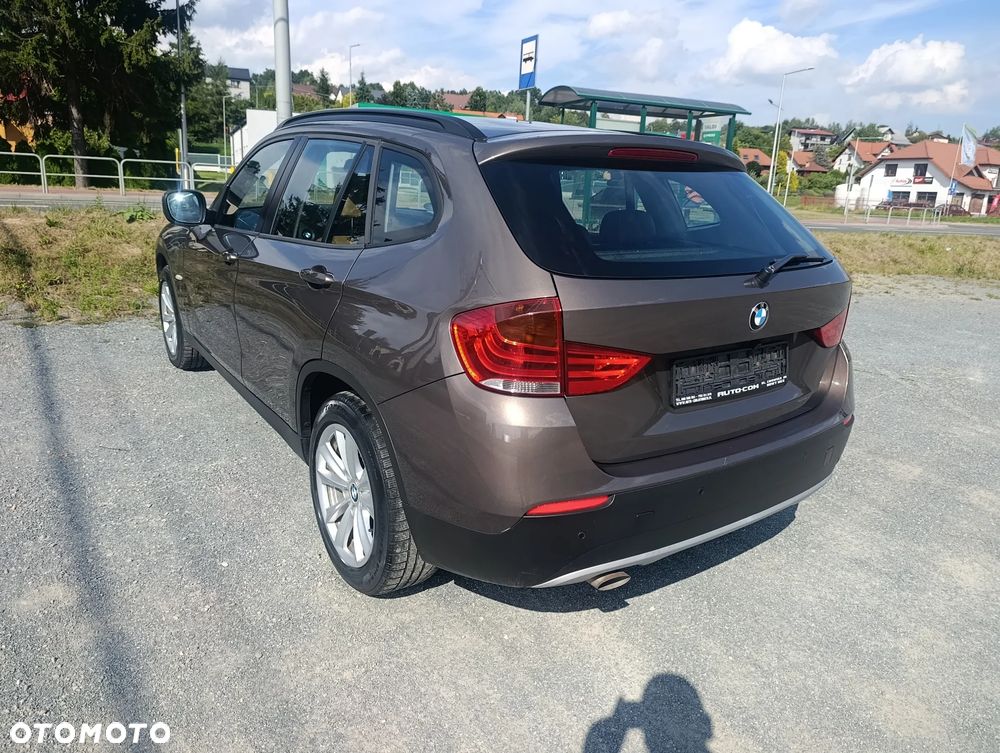 BMW X1 sDrive18d xLine - 10