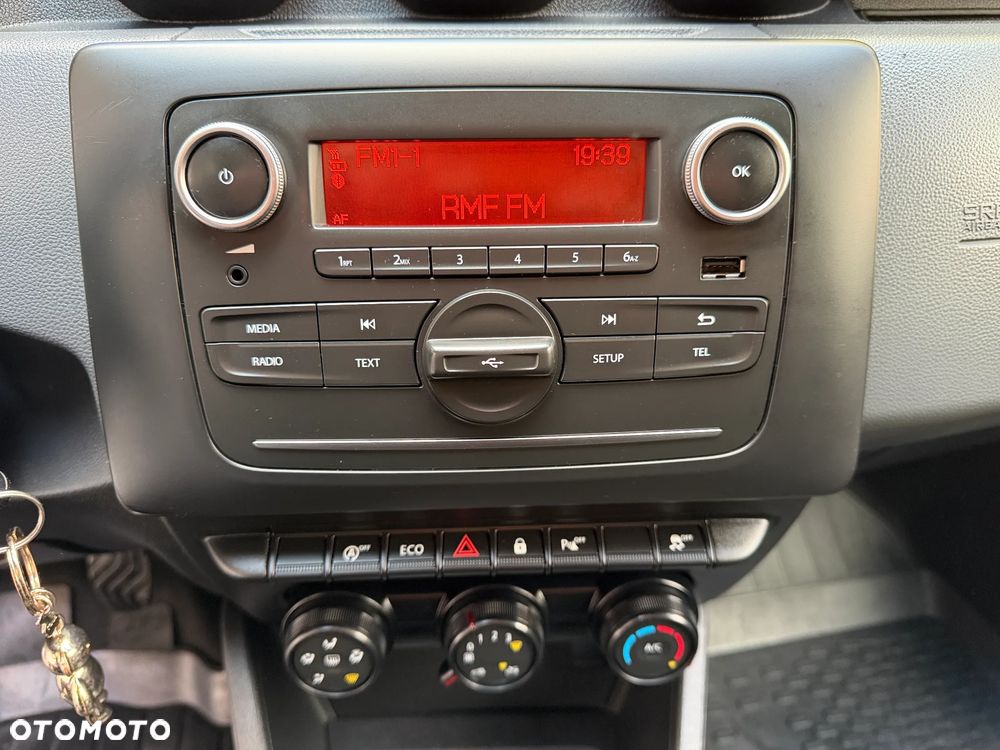 Dacia Duster ver-1-5-blue-dci-comfort-4wd-eu6d - 32