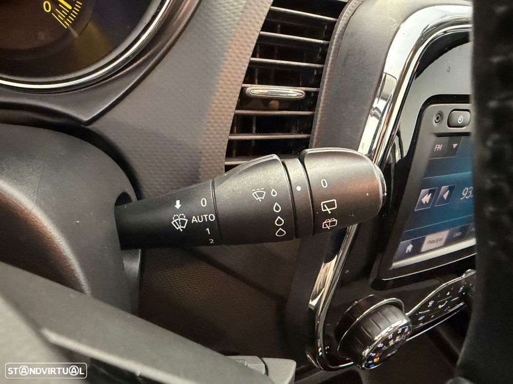 Renault Captur 1.5 dCi Exclusive XMOD EDC - 19