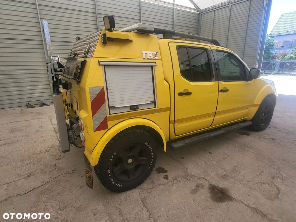 Nissan Navara TBZ - 11