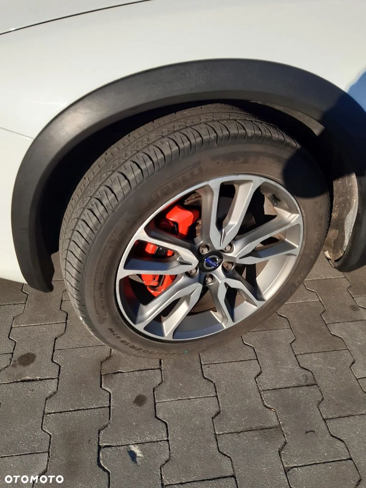Volvo V60 Cross Country - 16