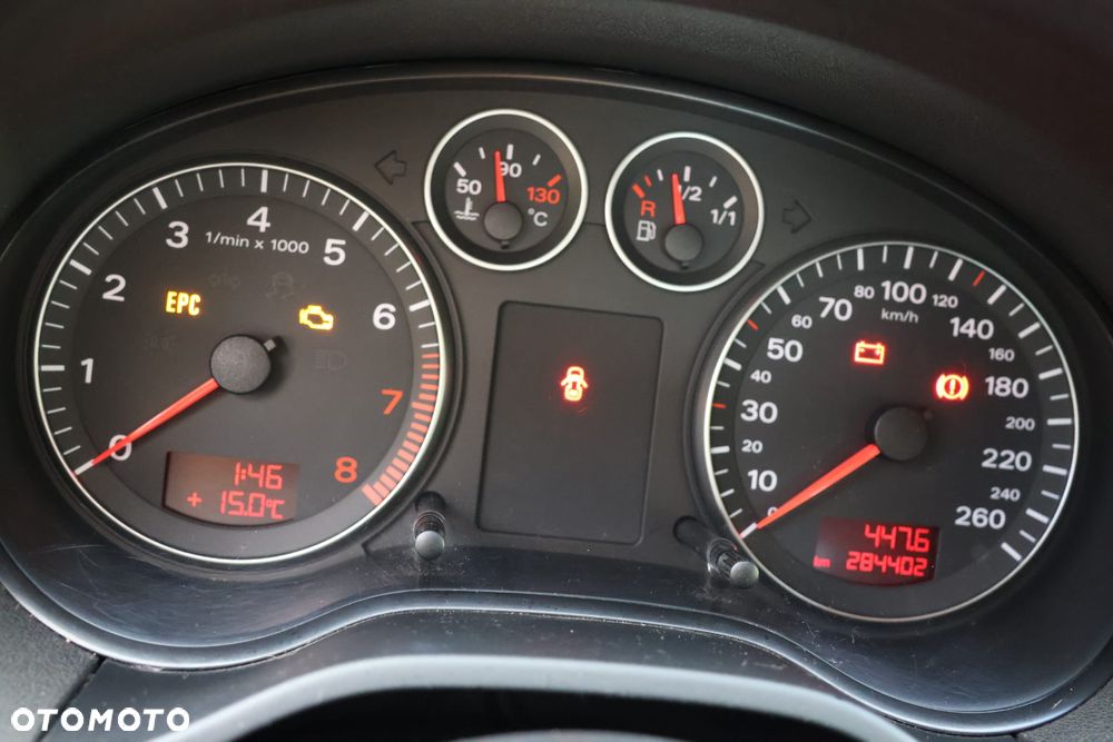 Audi A3 3-drzwiowe 1.6 Attraction - 14