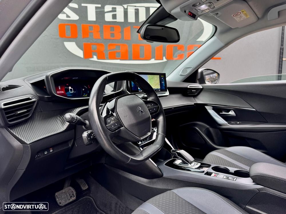 Peugeot e-2008 50 kWh Allure - 9