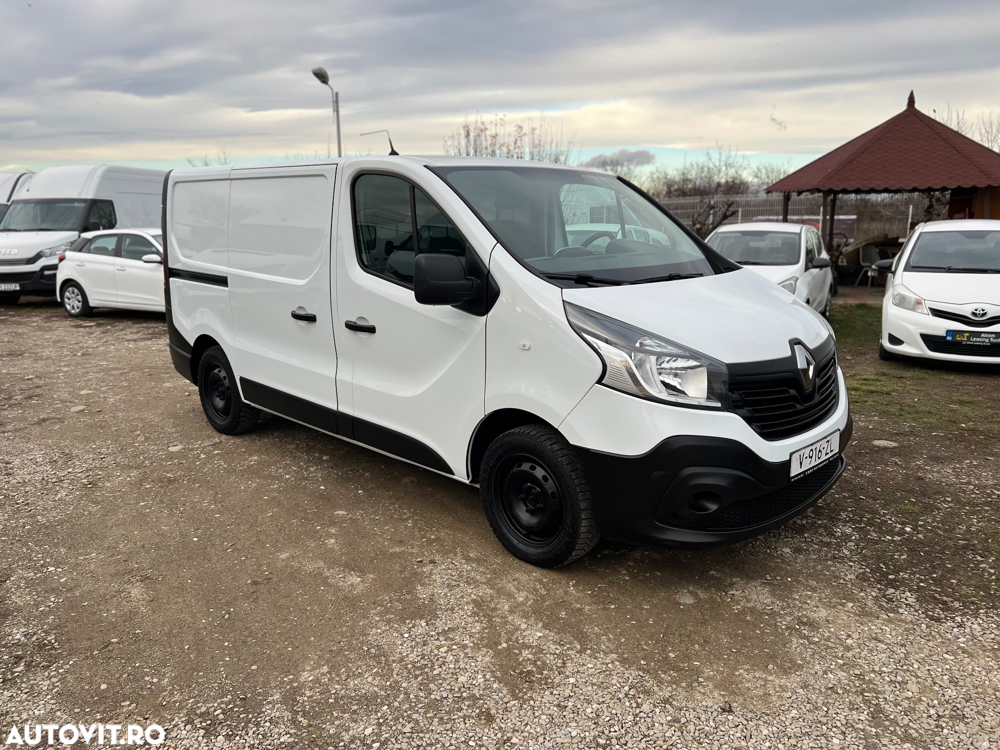 Renault TRAFIC - 3