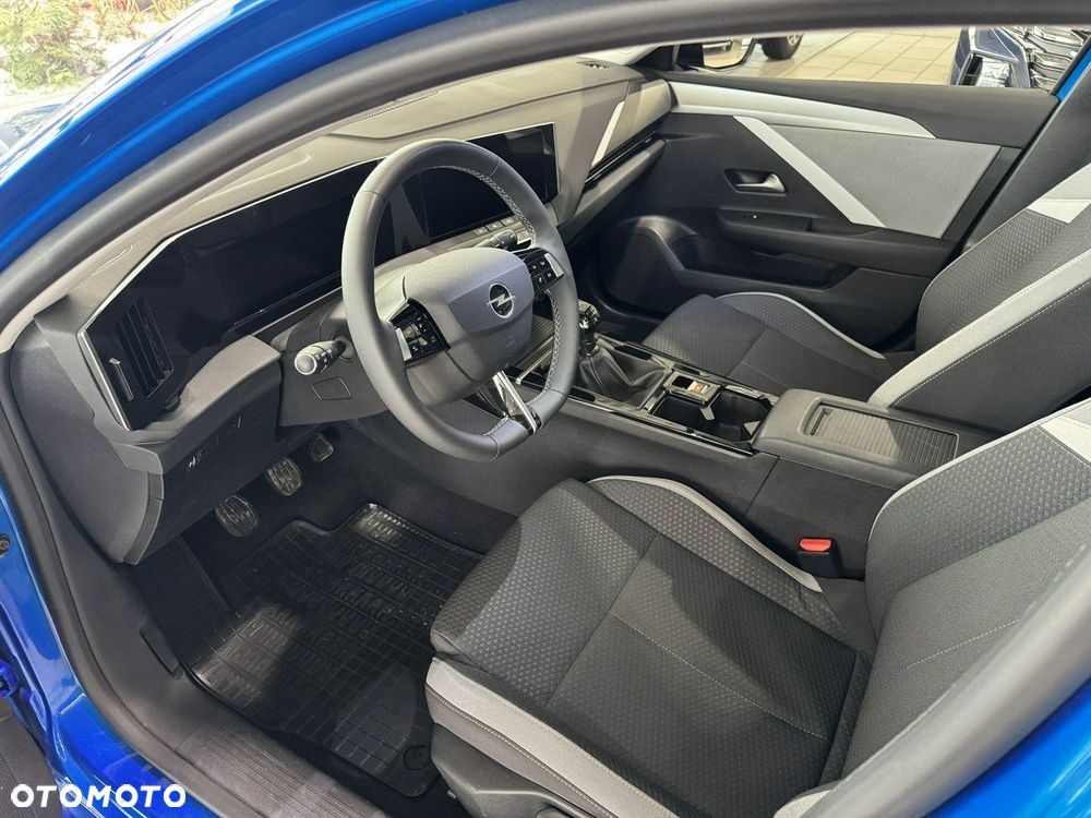 Opel Astra 1.2 T Edition S&S - 33