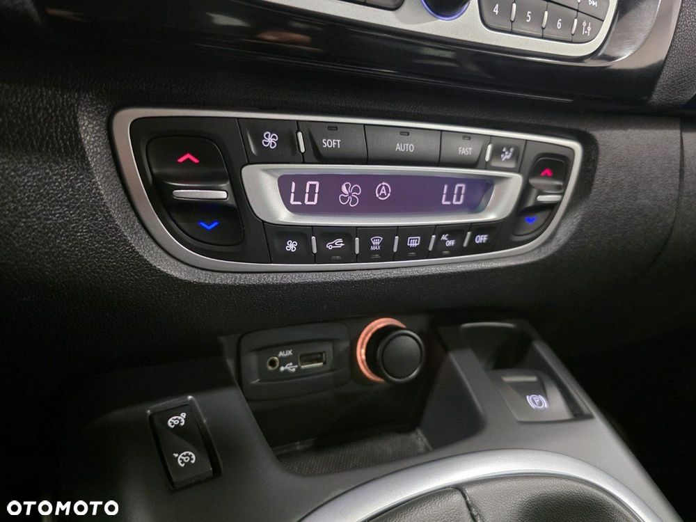 Renault Grand Scenic Gr 1.4 16V TCE Bose Edition - 26