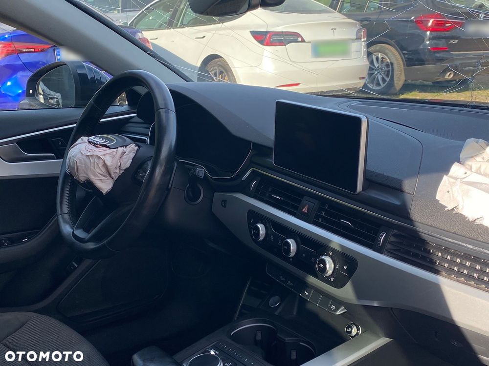 Audi A4 Avant 2.0 TDI S tronic - 14