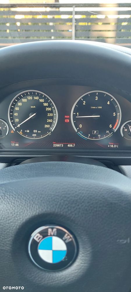 BMW Seria 5 525d Sport-Aut - 11