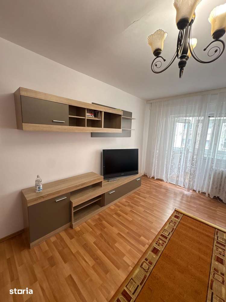 2 cam d 52 mp zona arcu 4 min piata uniri mob si utilat complet 440 e — fotografia 1