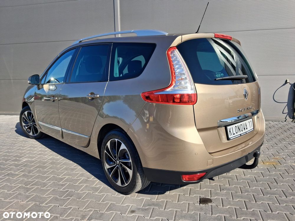 Renault Grand Scenic ENERGY TCe 130 BOSE EDITION - 9
