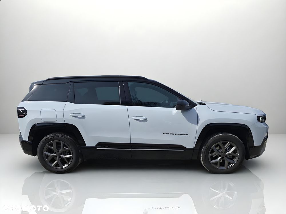Jeep Compass 1.2 T3 mHEV First Edition FWD DCT - 4