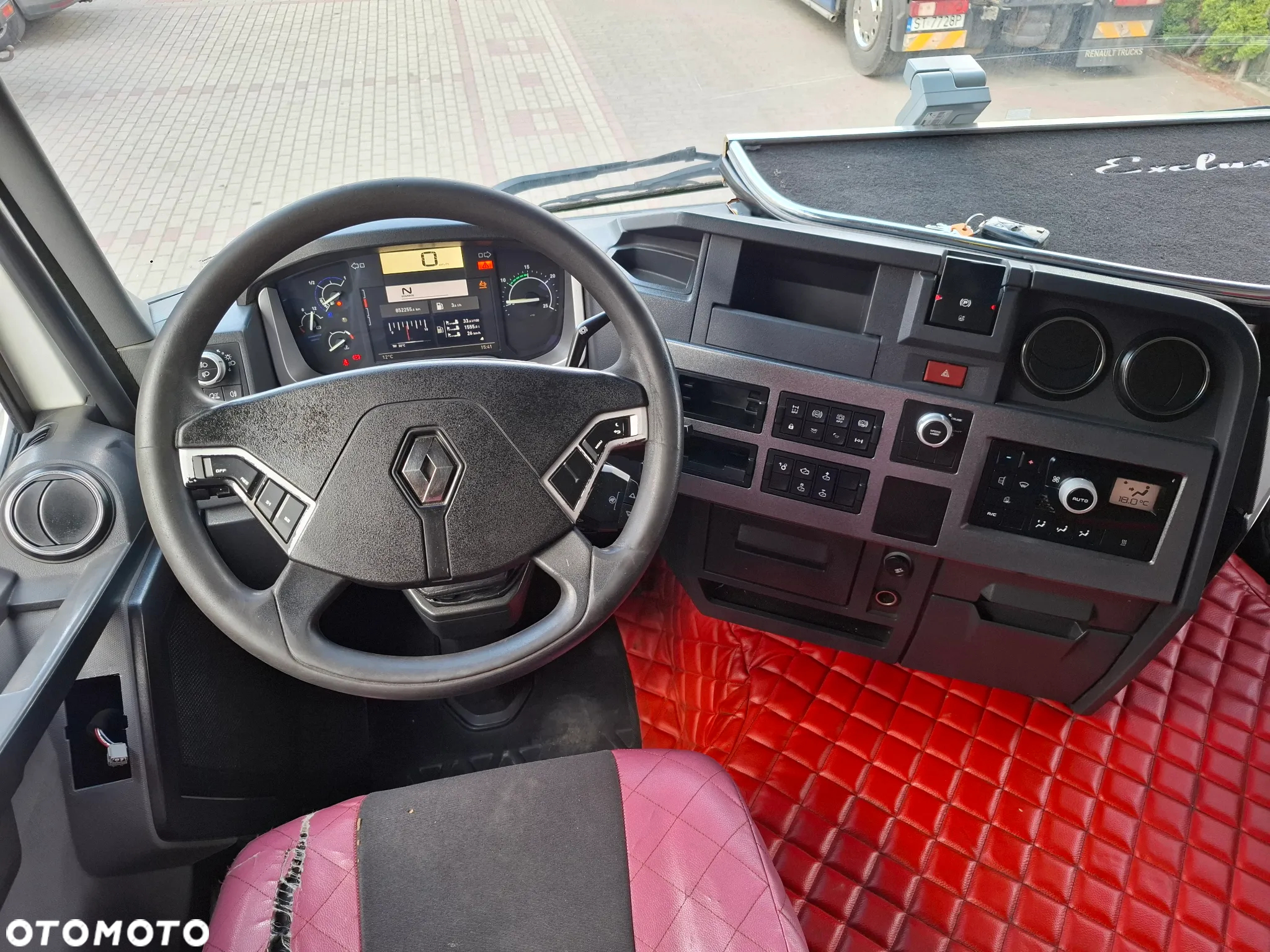 Renault - 12