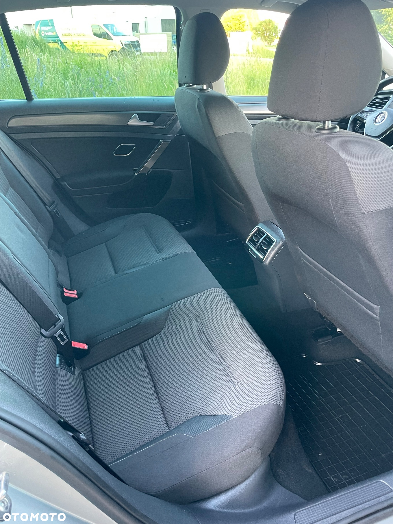 Volkswagen Golf VI 1.6 TDI Highline - 25