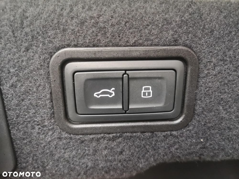 Audi A8 L 55 TFSI quattro tiptronic - 29