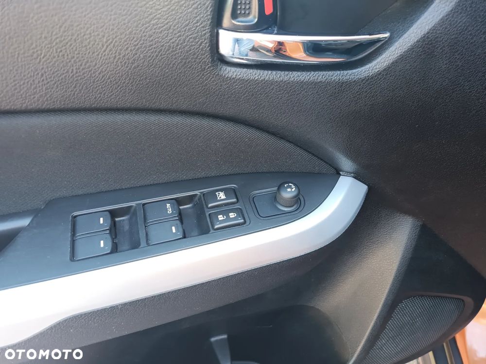 Suzuki Vitara 1.6 Premium 2WD - 22