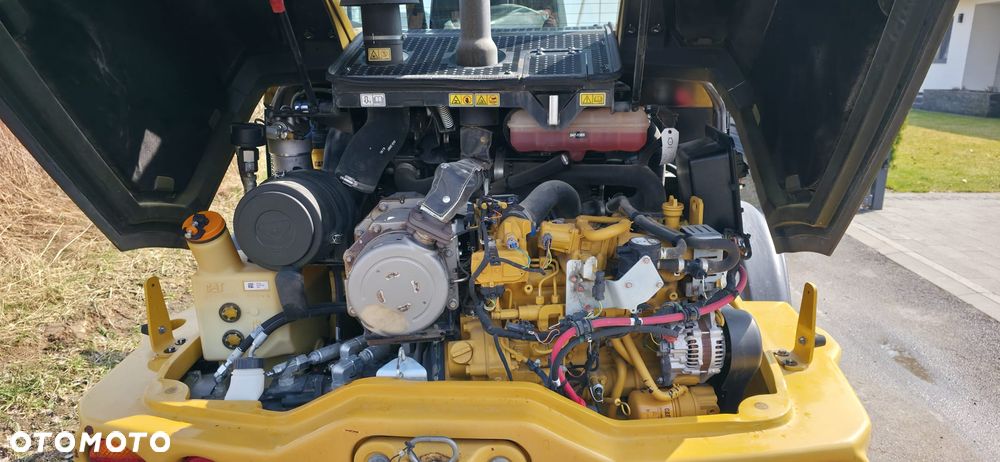 Caterpillar 906M /  Cat 906, 907, 908 - 5