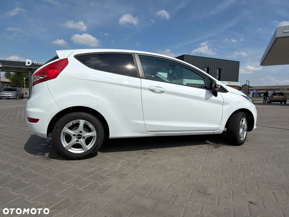 Ford Fiesta 1.25 Trend Edition - 10