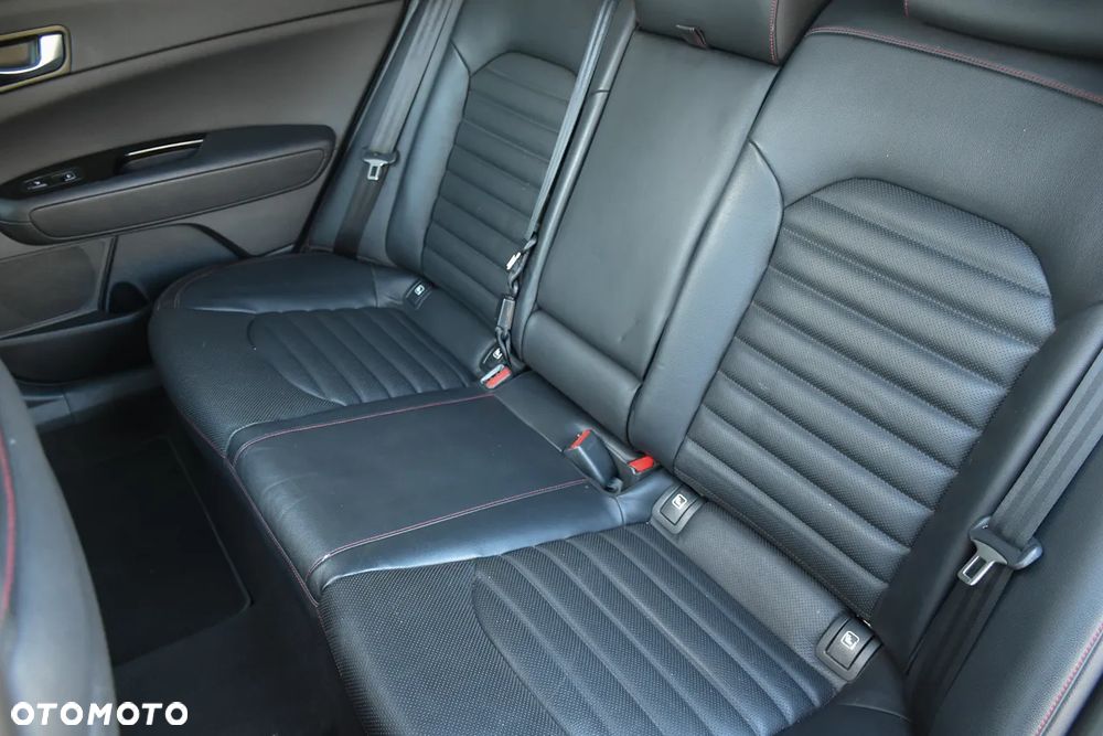 Kia Optima 2.0 T-GDI GT - 38