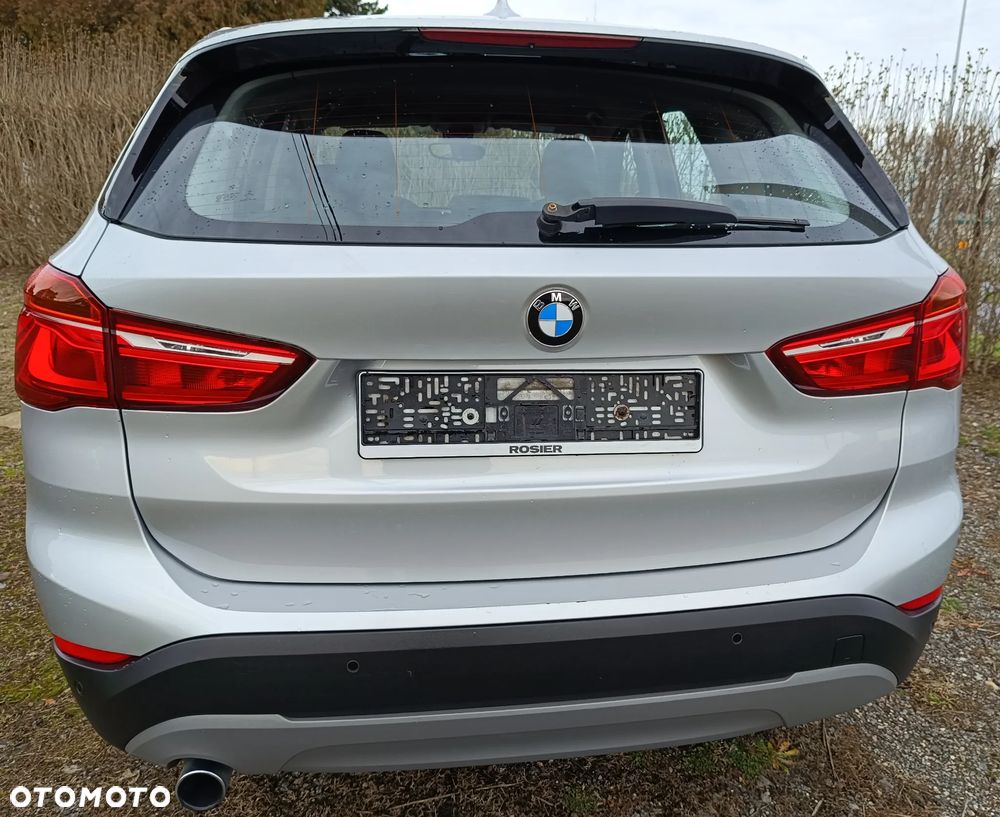 BMW X1 sDrive16d Sport Line - 8