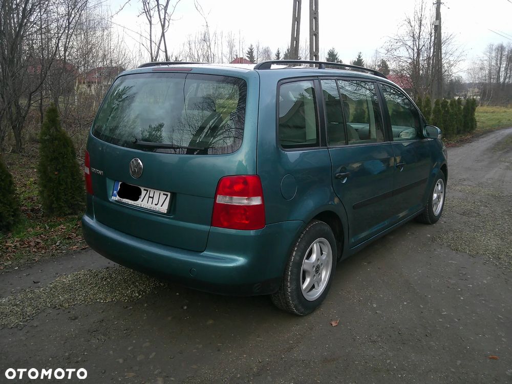 Volkswagen Touran 1.6 - 6
