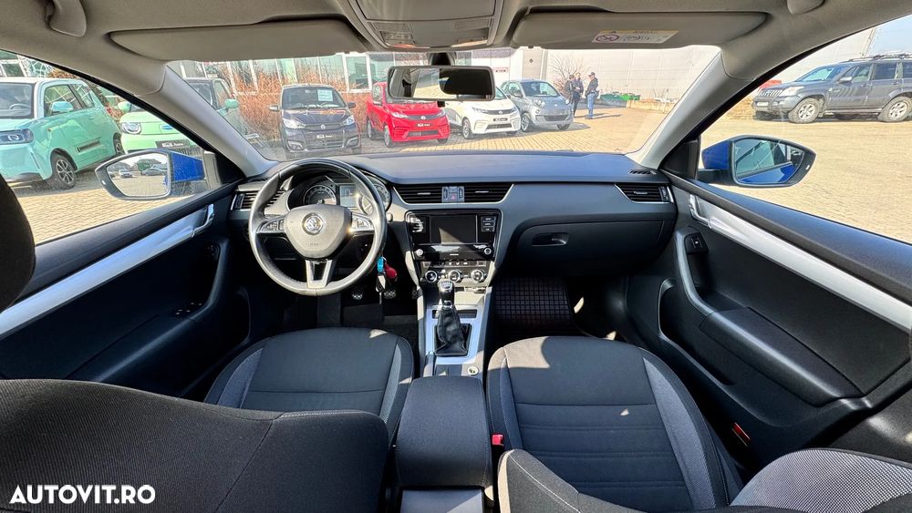 Skoda Octavia - 8