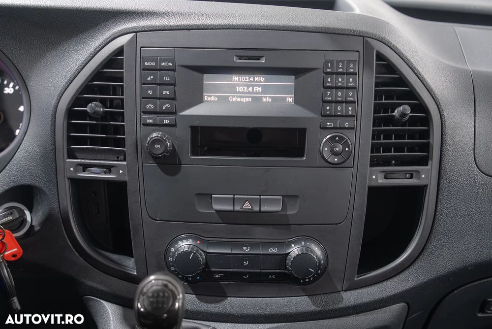 Mercedes-Benz Vito 110 CDI Extralang Mixto - 12